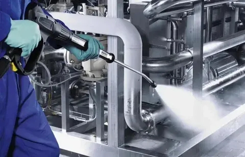 Industrial Cleaning Equipment: Sweepers and Vacuums Guide